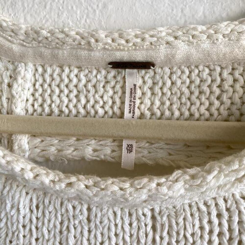 Free People XS cream cutout chunky knit Crop Sweater - Picture 3 of 6